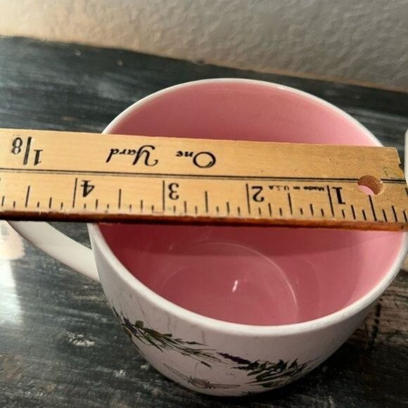 Floral Bee Wreath Mug With Pink Interior By Prima Design - Picture 7 of 7